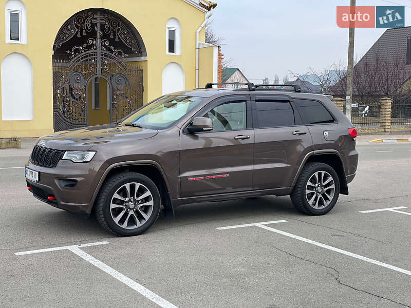 Внедорожник / Кроссовер Jeep Grand Cherokee 2018 в Киеве