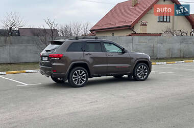 Внедорожник / Кроссовер Jeep Grand Cherokee 2018 в 