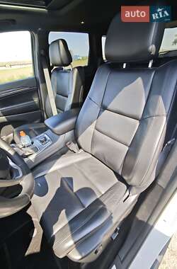 Внедорожник / Кроссовер Jeep Grand Cherokee 2022 в 