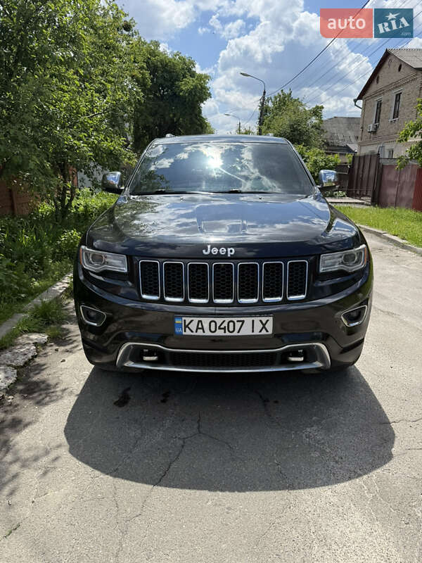 Позашляховик / Кросовер Jeep Grand Cherokee 2015 в 