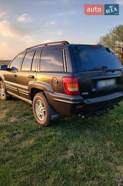 Внедорожник / Кроссовер Jeep Grand Cherokee 2000 в 