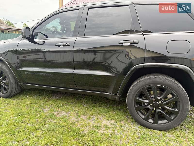 Позашляховик / Кросовер Jeep Grand Cherokee 2017 в Житомирі