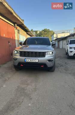 Внедорожник / Кроссовер Jeep Grand Cherokee 2018 в Киеве