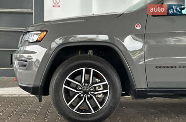 Позашляховик / Кросовер Jeep Grand Cherokee 2020 в 