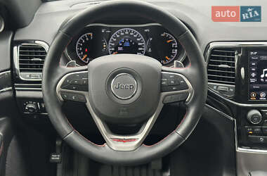 Позашляховик / Кросовер Jeep Grand Cherokee 2020 в 