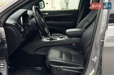 Позашляховик / Кросовер Jeep Grand Cherokee 2020 в 