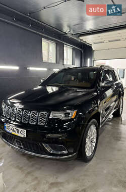 Внедорожник / Кроссовер Jeep Grand Cherokee 2017 в Виннице