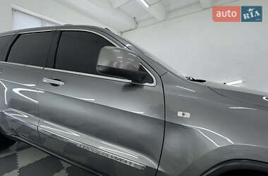 Внедорожник / Кроссовер Jeep Grand Cherokee 2011 в 