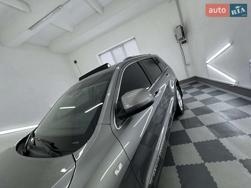 Внедорожник / Кроссовер Jeep Grand Cherokee 2011 в Трускавце