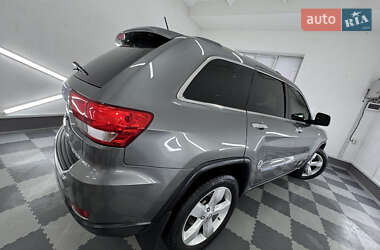 Внедорожник / Кроссовер Jeep Grand Cherokee 2011 в 