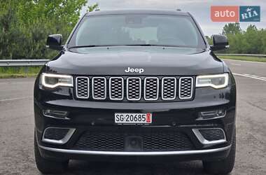 Внедорожник / Кроссовер Jeep Grand Cherokee 2017 в 