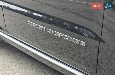 Внедорожник / Кроссовер Jeep Grand Cherokee 2017 в 