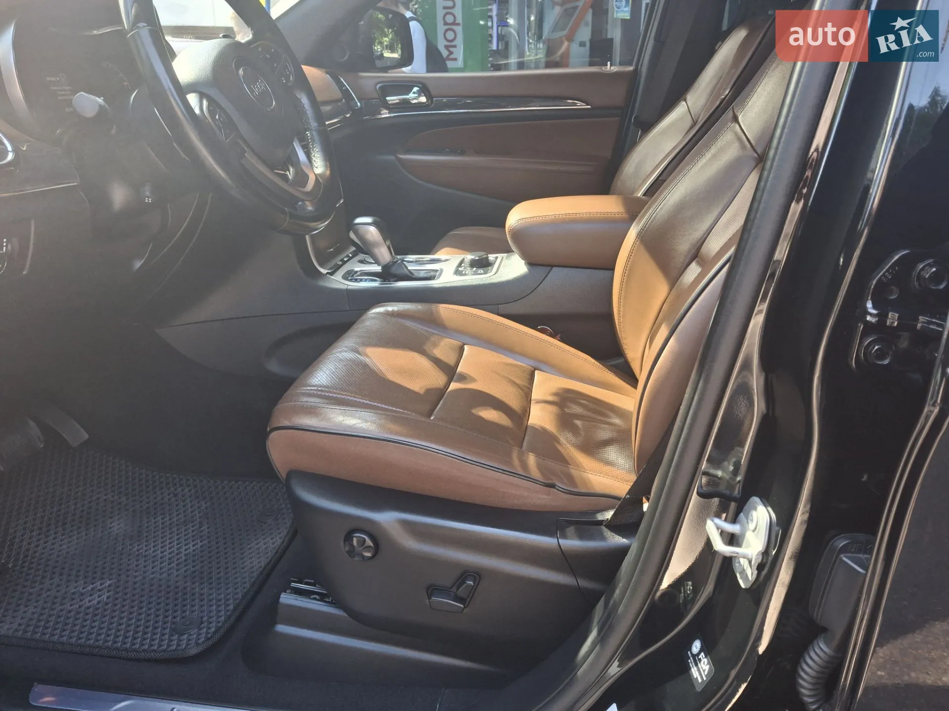 2021 Jeep Grand Cherokee - мініатюра 37