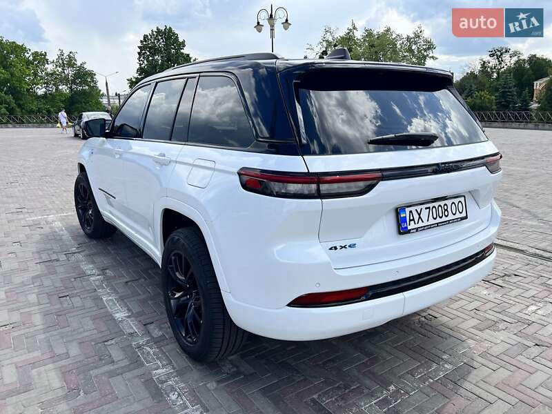 Внедорожник / Кроссовер Jeep Grand Cherokee 2022 в Харькове