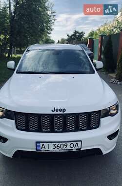 Позашляховик / Кросовер Jeep Grand Cherokee 2018 в 