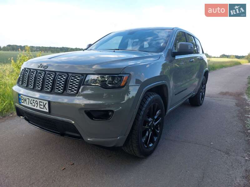 Внедорожник / Кроссовер Jeep Grand Cherokee 2022 в Ромнах