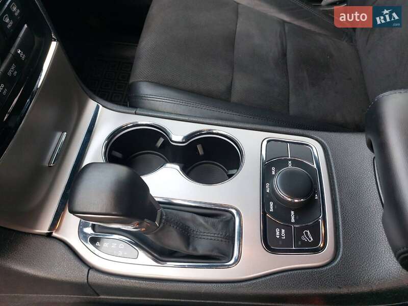 Внедорожник / Кроссовер Jeep Grand Cherokee 2022 в Ромнах