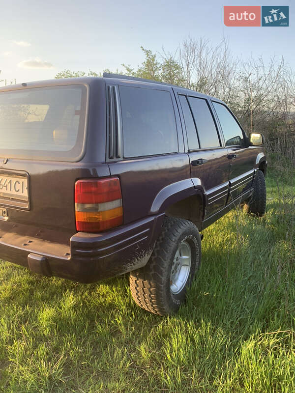 Внедорожник / Кроссовер Jeep Grand Cherokee 1996 в Мукачево