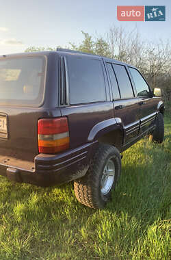 Позашляховик / Кросовер Jeep Grand Cherokee 1996 в 
