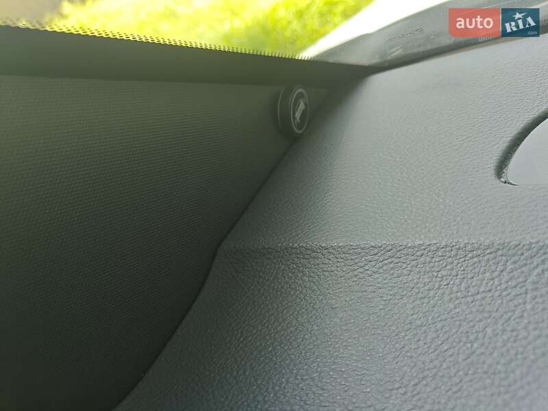 Внедорожник / Кроссовер Jeep Grand Cherokee 2018 в Киеве фото 42 Внедорожник / Кроссовер Jeep Grand Cherokee 2018 в Киеве