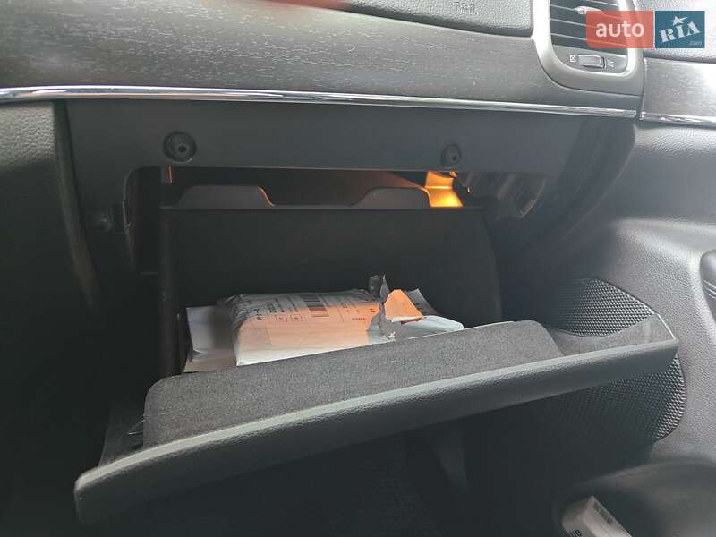 Внедорожник / Кроссовер Jeep Grand Cherokee 2018 в Киеве фото 47 Внедорожник / Кроссовер Jeep Grand Cherokee 2018 в Киеве