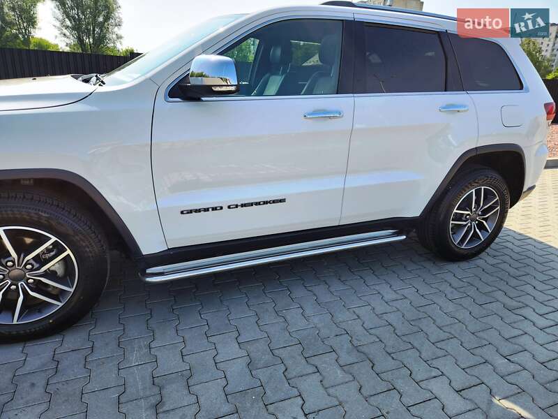 Внедорожник / Кроссовер Jeep Grand Cherokee 2020 в Хмельницком