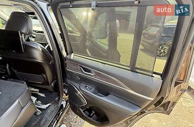 Позашляховик / Кросовер Jeep Grand Cherokee 2022 в 
