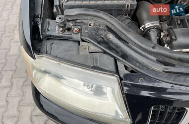 Внедорожник / Кроссовер Jeep Grand Cherokee 2003 в 