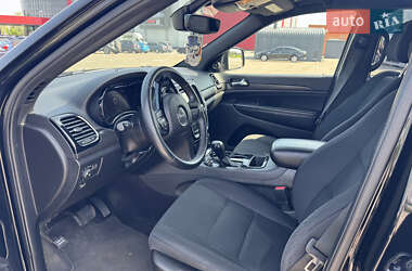 Внедорожник / Кроссовер Jeep Grand Cherokee 2016 в 