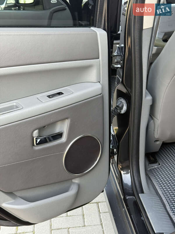 Внедорожник / Кроссовер Jeep Grand Cherokee 2007 в Золочеве