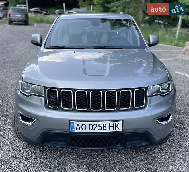 Внедорожник / Кроссовер Jeep Grand Cherokee 2017 в Киеве