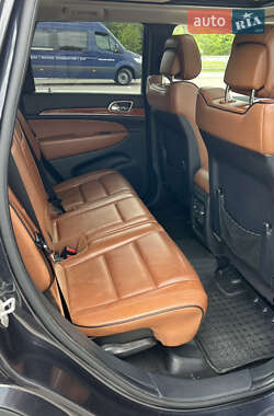 Внедорожник / Кроссовер Jeep Grand Cherokee 2012 в 