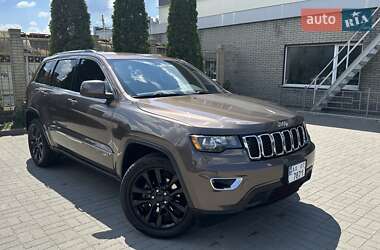 Внедорожник / Кроссовер Jeep Grand Cherokee 2017 в Мерефа