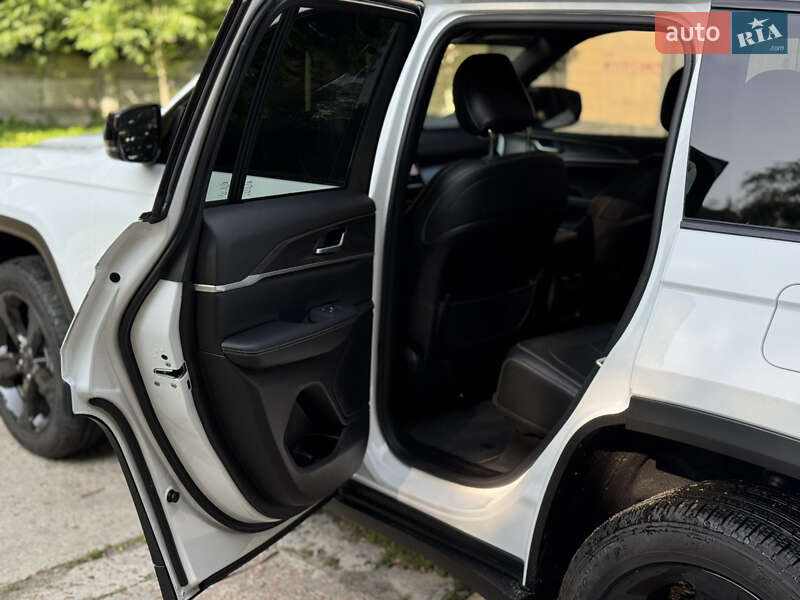 Внедорожник / Кроссовер Jeep Grand Cherokee 2024 в Киеве