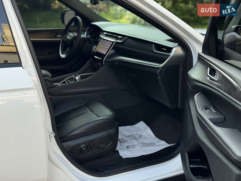 Внедорожник / Кроссовер Jeep Grand Cherokee 2024 в Киеве