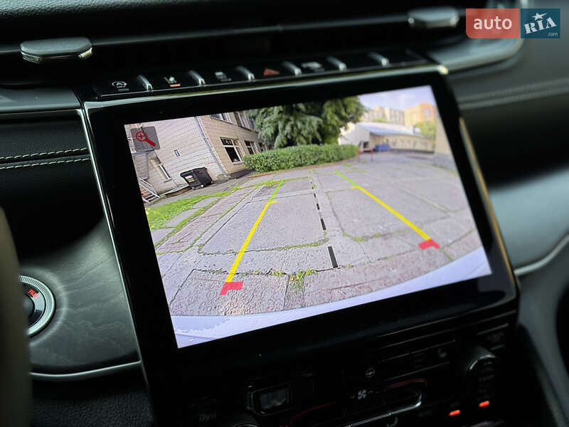 Внедорожник / Кроссовер Jeep Grand Cherokee 2024 в Киеве