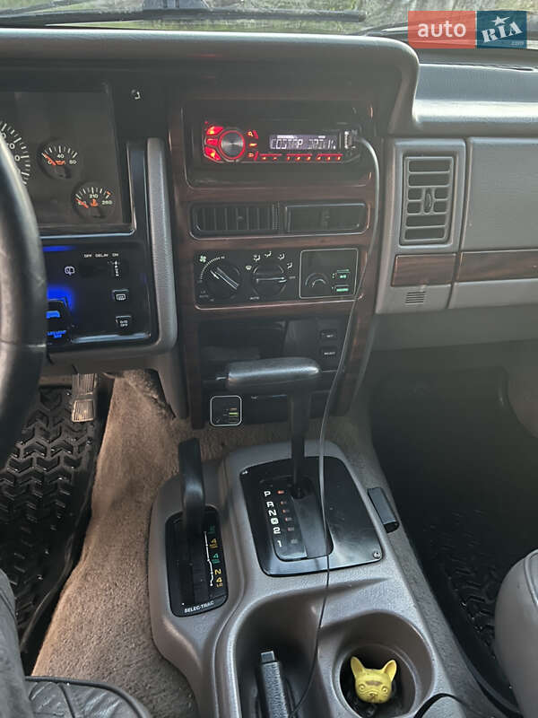 Внедорожник / Кроссовер Jeep Grand Cherokee 1995 в Черной Тисе