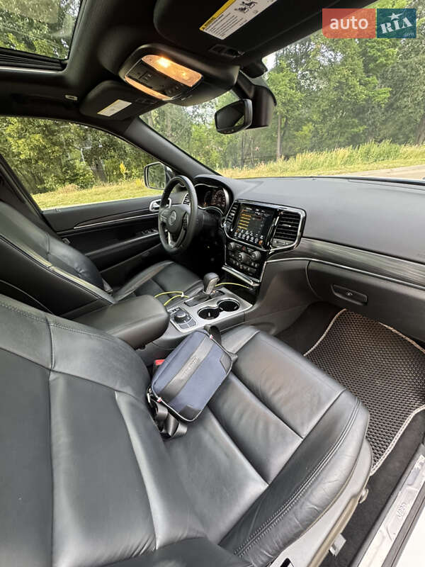 Позашляховик / Кросовер Jeep Grand Cherokee 2019 в Києві