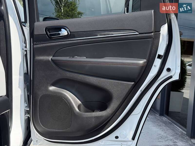 Внедорожник / Кроссовер Jeep Grand Cherokee 2021 в Ровно