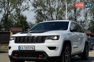 Внедорожник / Кроссовер Jeep Grand Cherokee 2018 в 