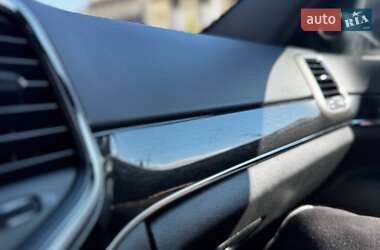 Внедорожник / Кроссовер Jeep Grand Cherokee 2018 в 