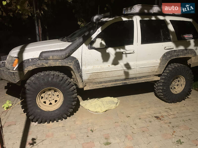 Внедорожник / Кроссовер Jeep Grand Cherokee 1999 в Ужгороде