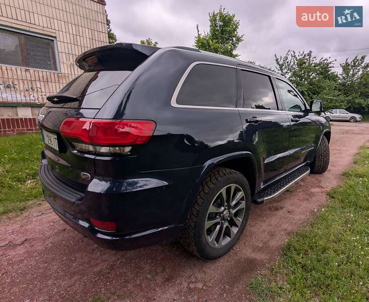 Внедорожник / Кроссовер Jeep Grand Cherokee 2017 в Сумах