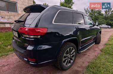 Внедорожник / Кроссовер Jeep Grand Cherokee 2017 в 