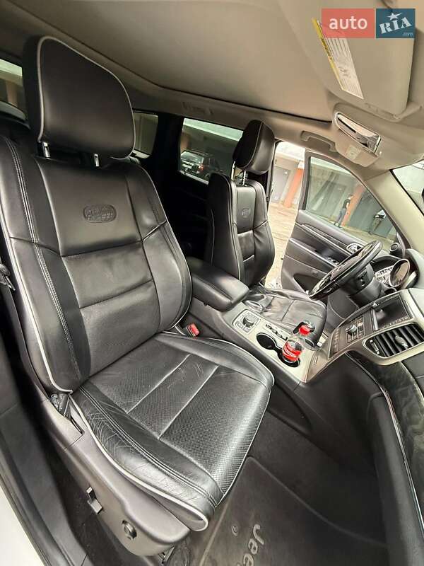 Позашляховик / Кросовер Jeep Grand Cherokee 2011 в Львові