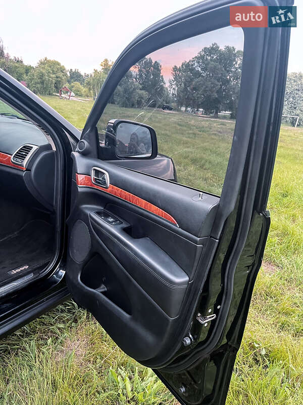 Внедорожник / Кроссовер Jeep Grand Cherokee 2011 в Харькове