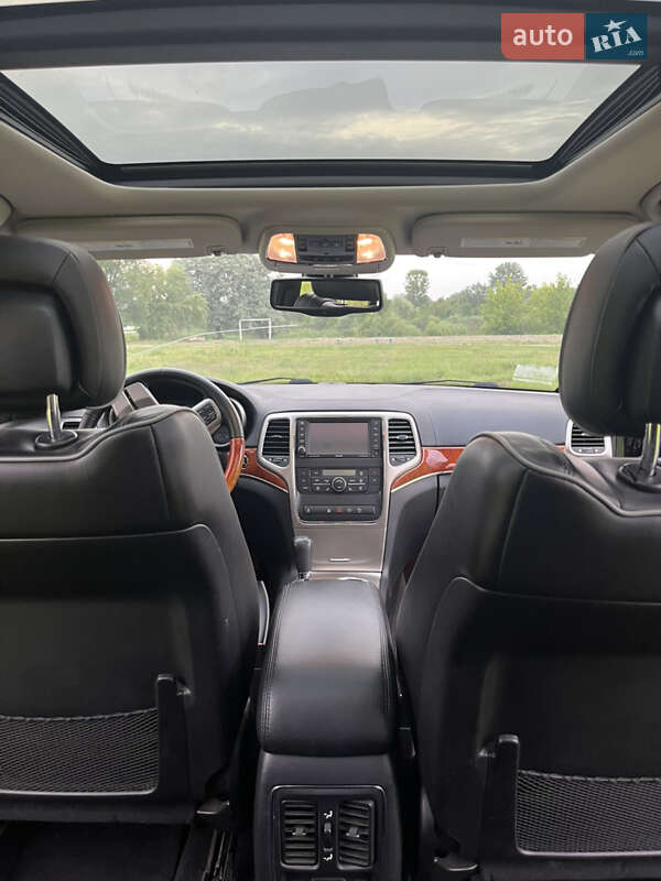 Внедорожник / Кроссовер Jeep Grand Cherokee 2011 в Харькове