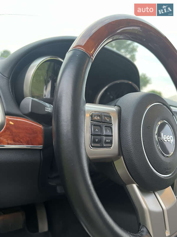 Внедорожник / Кроссовер Jeep Grand Cherokee 2011 в Харькове