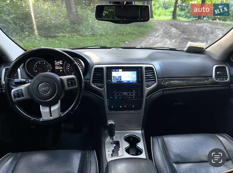 Внедорожник / Кроссовер Jeep Grand Cherokee 2011 в Виннице