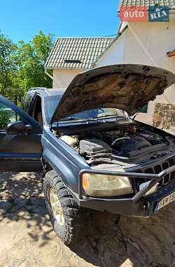 Позашляховик / Кросовер Jeep Grand Cherokee 2000 в 